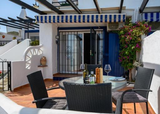 Beach Side Apartments Calahonda Sitio de Calahonda Екстер'єр фото