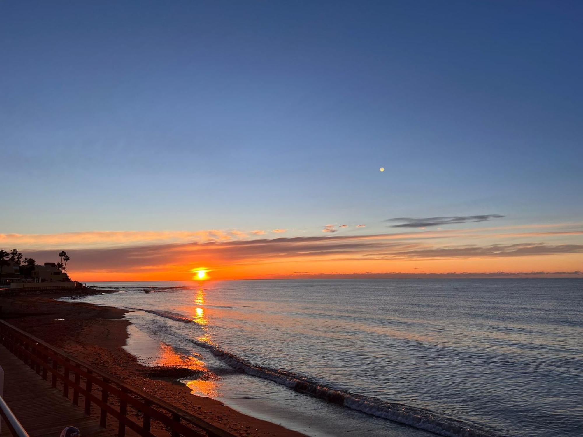 Beach Side Apartments Calahonda Sitio de Calahonda Екстер'єр фото